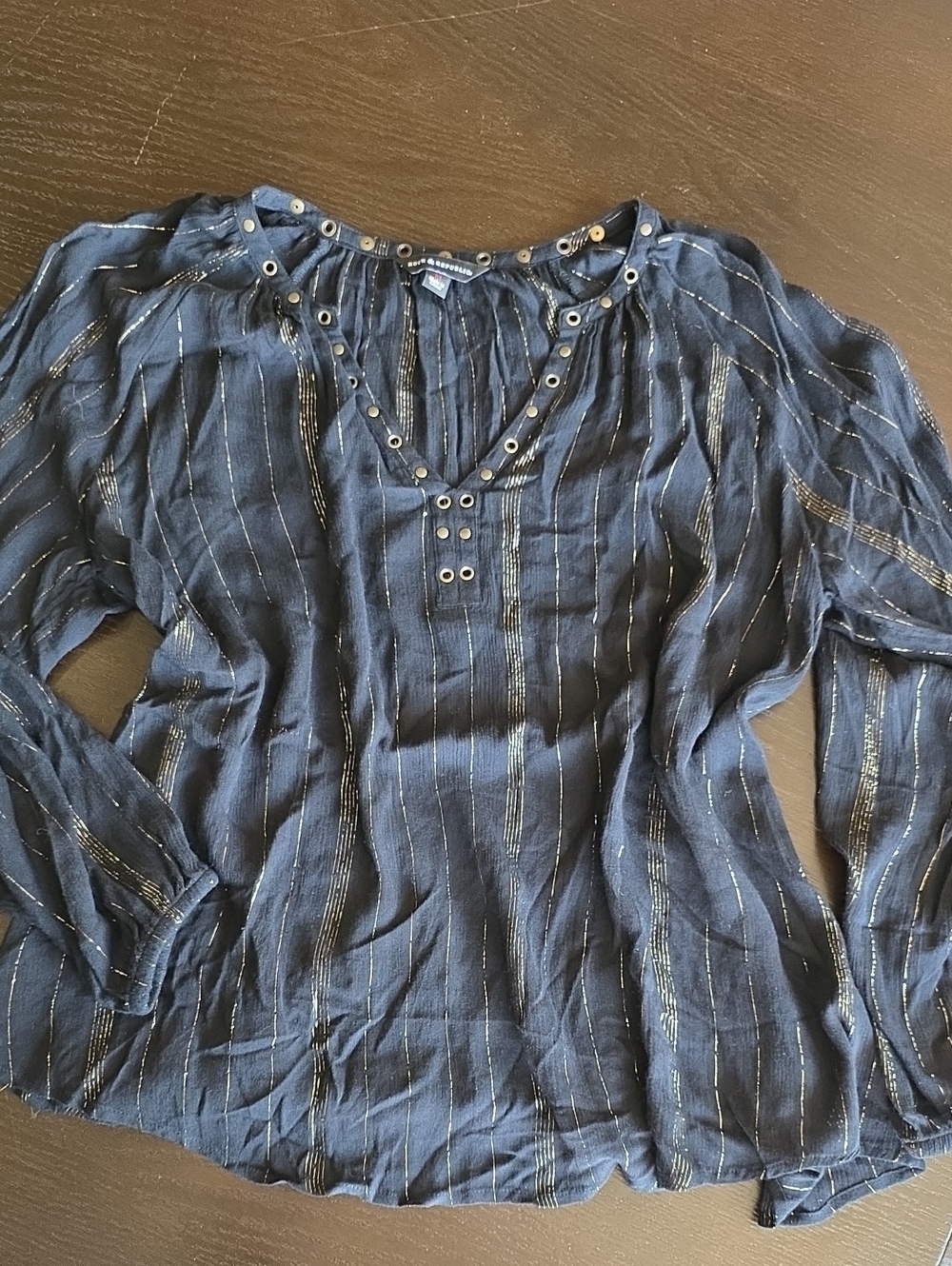 Rock & Republic Black Metallic-Striped Peasant Top